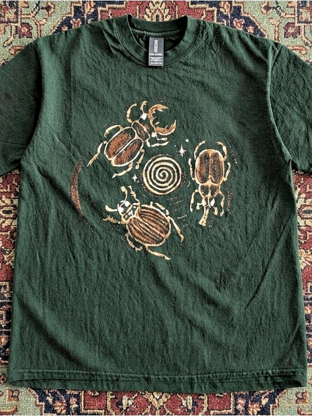 Gildan Beetle Graphic Green Short Sleeve Tee